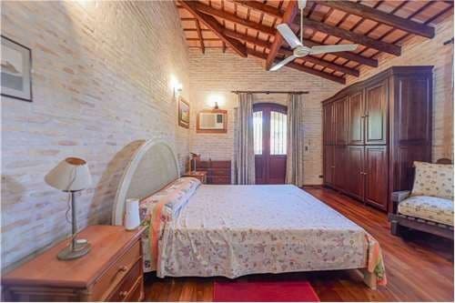 Elegante casa en Lambaré, foto 5