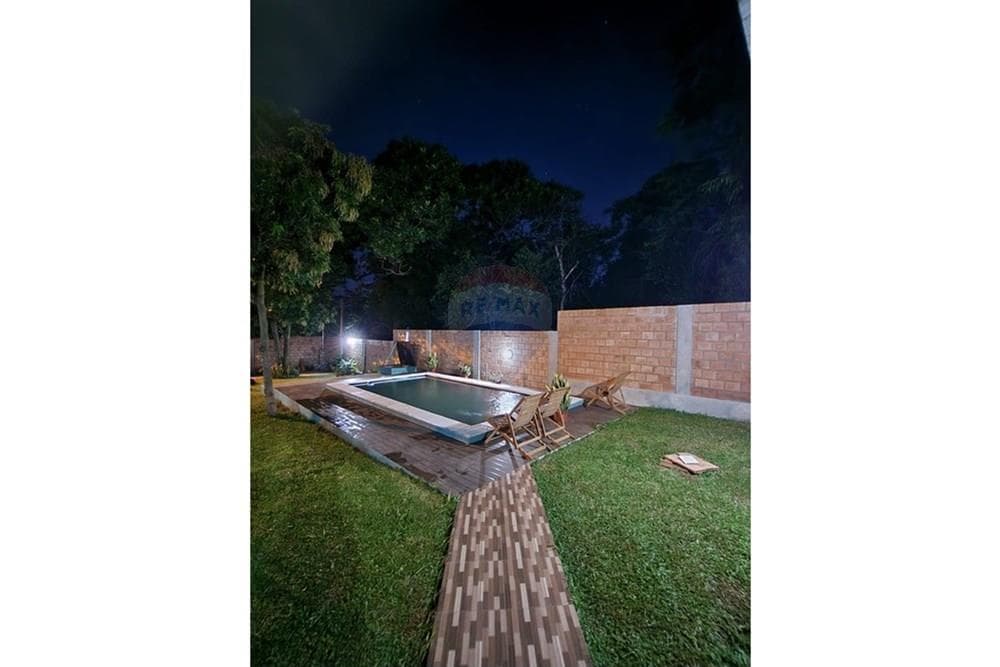 de Casa con Piscina Itauguá”, foto 5