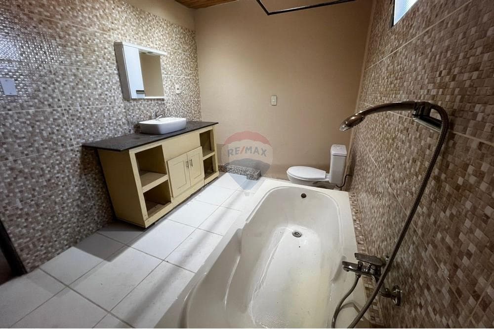 casa a estrenar en Valle Pucu Areguá, foto 5