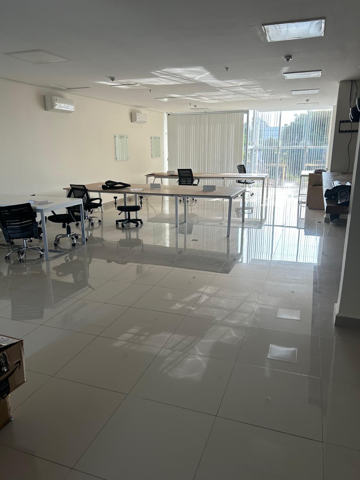 Oficina en edificio corporativo barrio ycua sati — foto 2