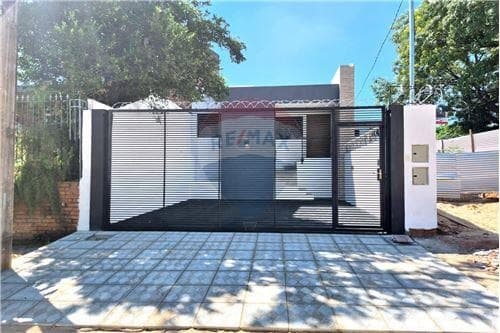 Casa tipo chalet a estrenar — foto 1