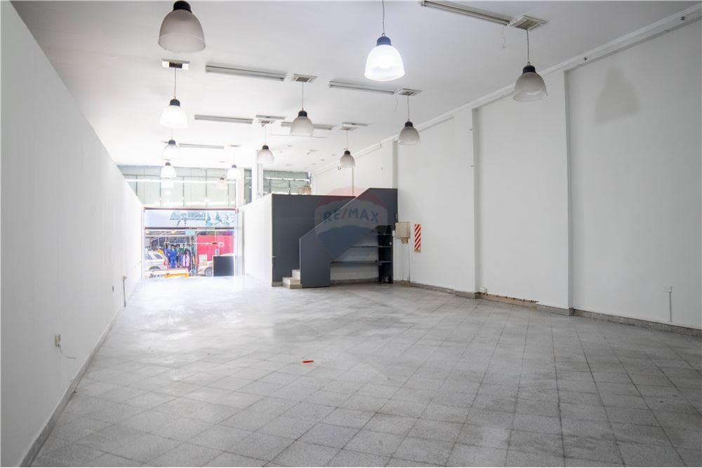 Salon comercial-alquiler-mercado san lorenxo, foto 3