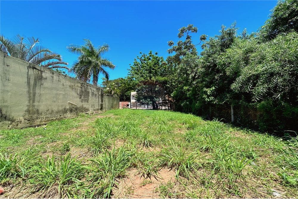 Terreno de 360 m2 - Lambaré - B° San Miguel