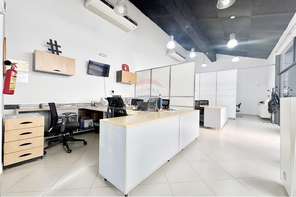 Terreno con locales comerciales en ubicación estratégica en YCUA SATI, foto 4
