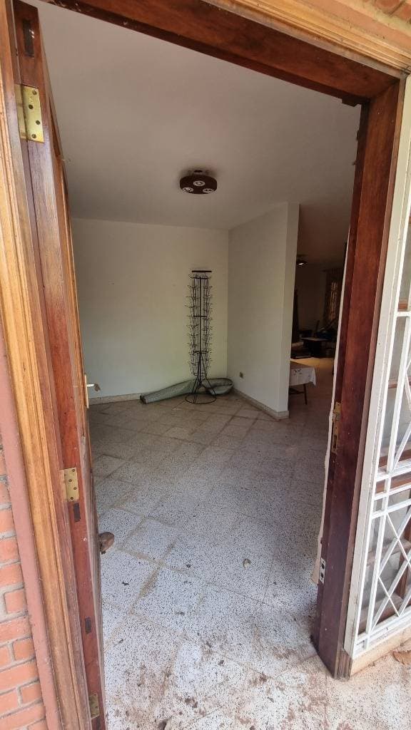 Casa en alquiler - Mariano Roque Alonso, esquina, foto 1