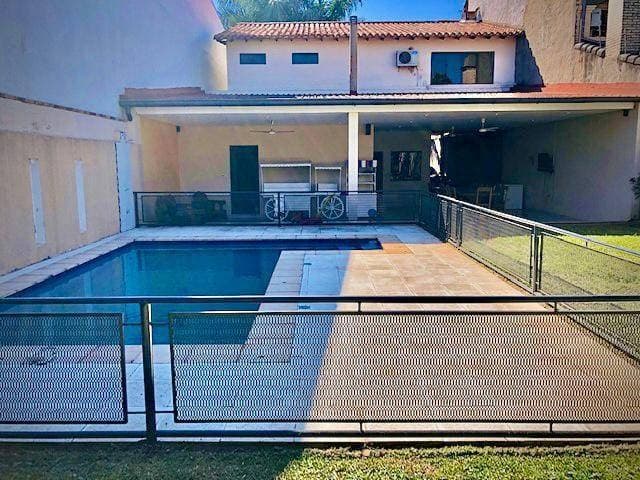 En venta hermosa residencia en barrio mariscal estigarribia, foto 2
