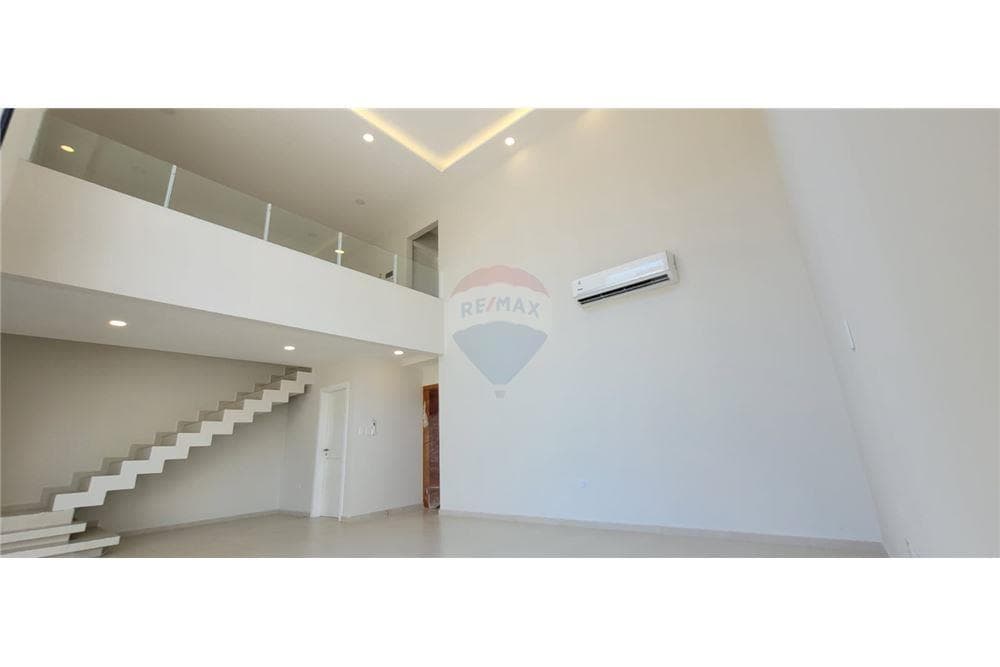 hermoso dúplex en Luque — foto 5