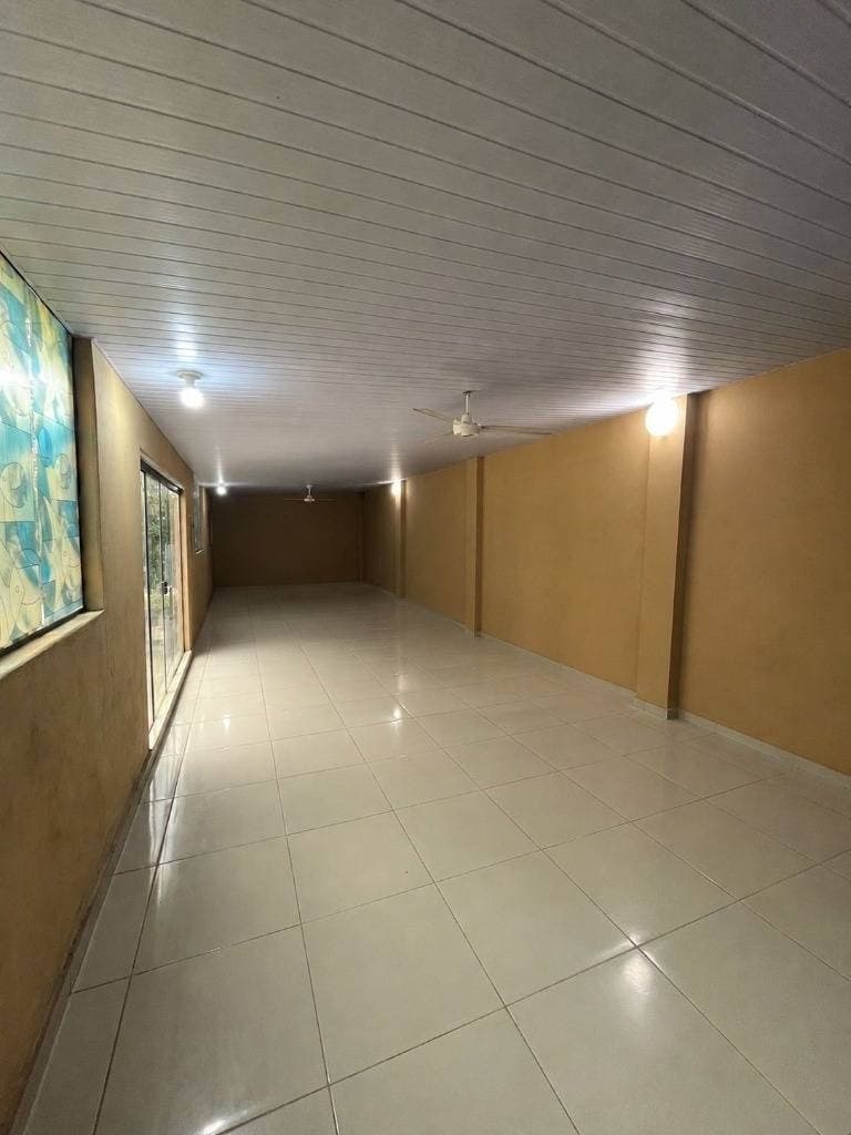 Amplia Propiedad de 3,5 Hectáreas con Piscina, Casa y Espacios Recreativos — foto 5