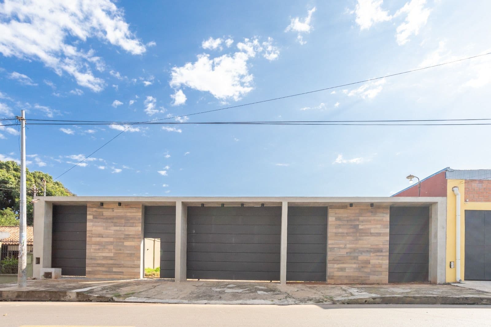 Terreno de 2.050 m2 sobre Asfalto en Lambaré - Ideal Inversión o Deporte