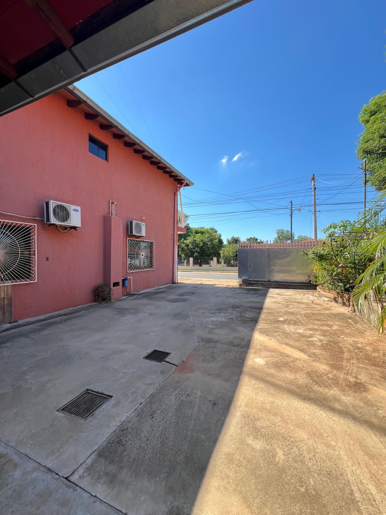 Casa en venta en Capiatá | con frente comercial — foto 3