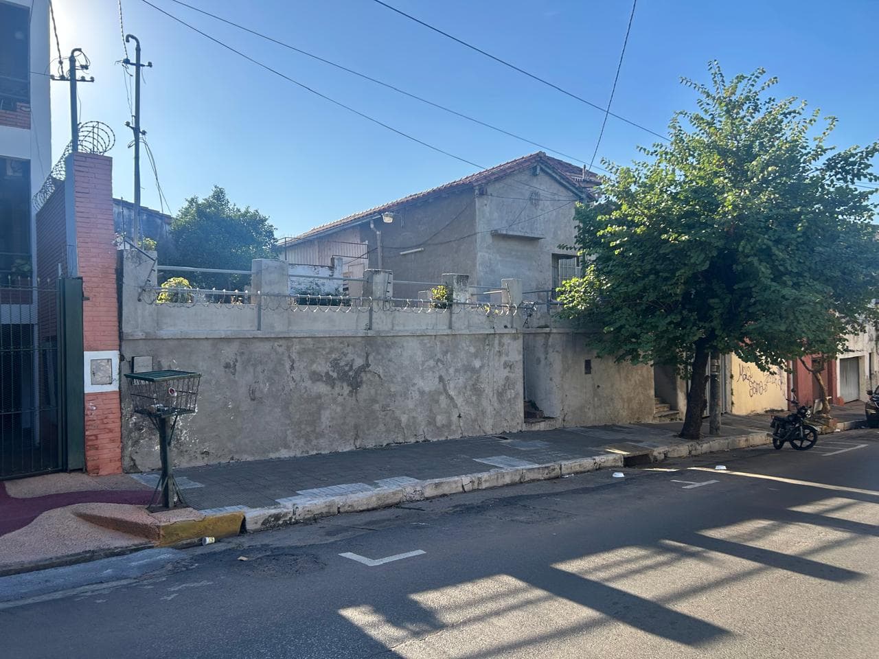 Terreno de 819 m2 en Barrio La Encarnacion, Zona Centro de Asuncion, foto 1