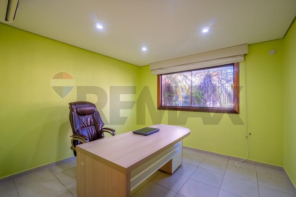 Residencia de 4 dormitorios en Las Lomas, foto 5