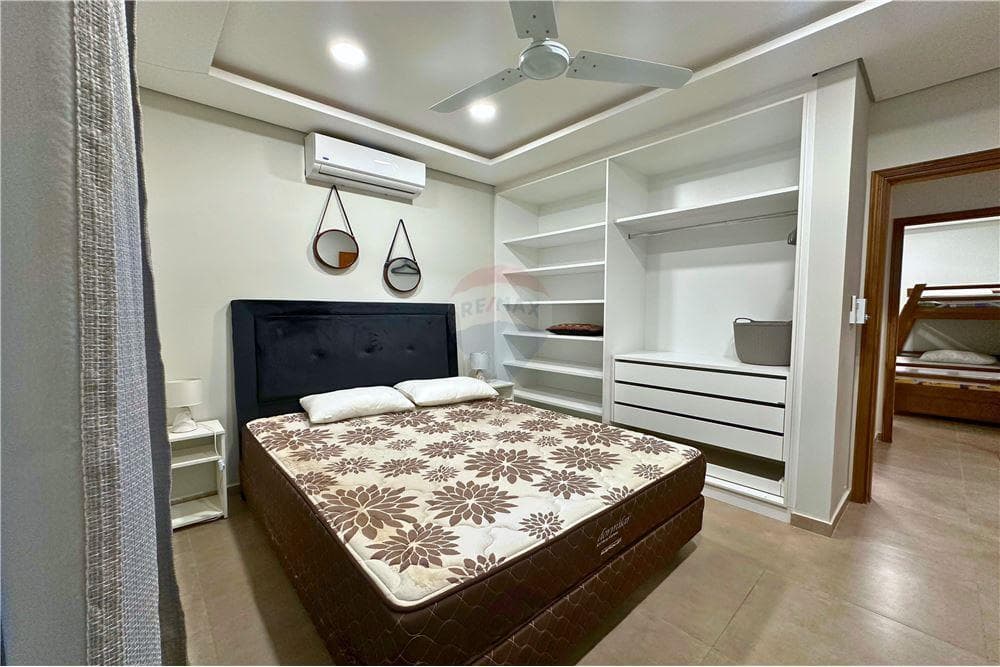 Casa en San Bernardino, foto 3