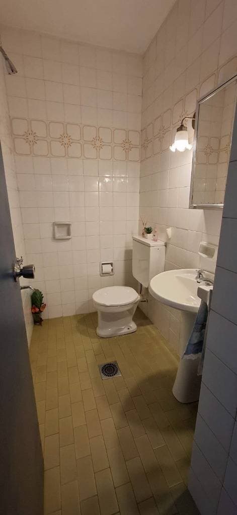 Amplio Departamento en Barrio Dr Francia en Venta, foto 3