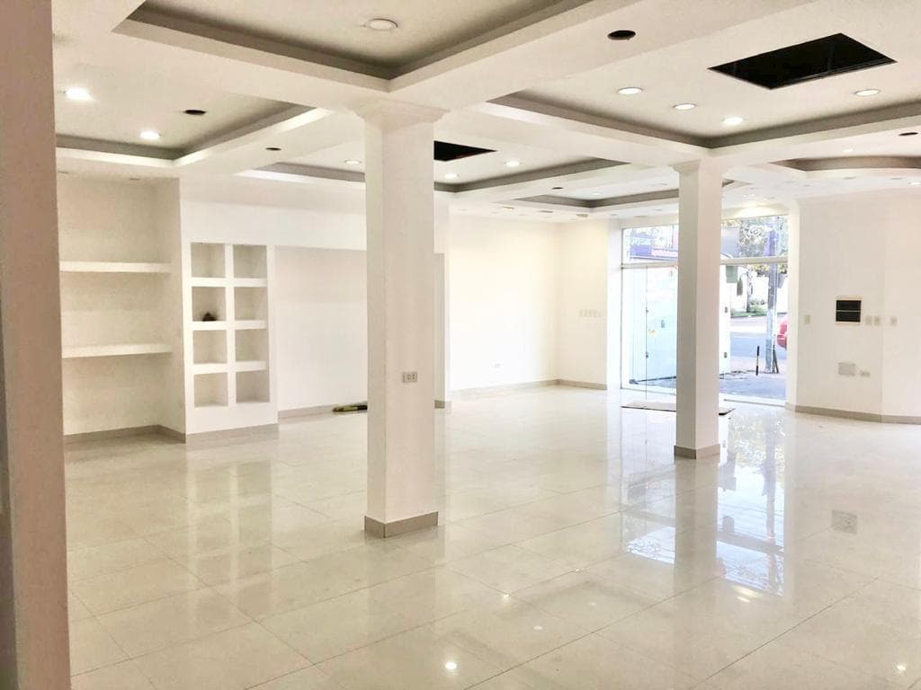 En Alquiler Showroom/Salon Comercial/Oficina sobre Ruta 2 - San Lorenzo A146, foto 5