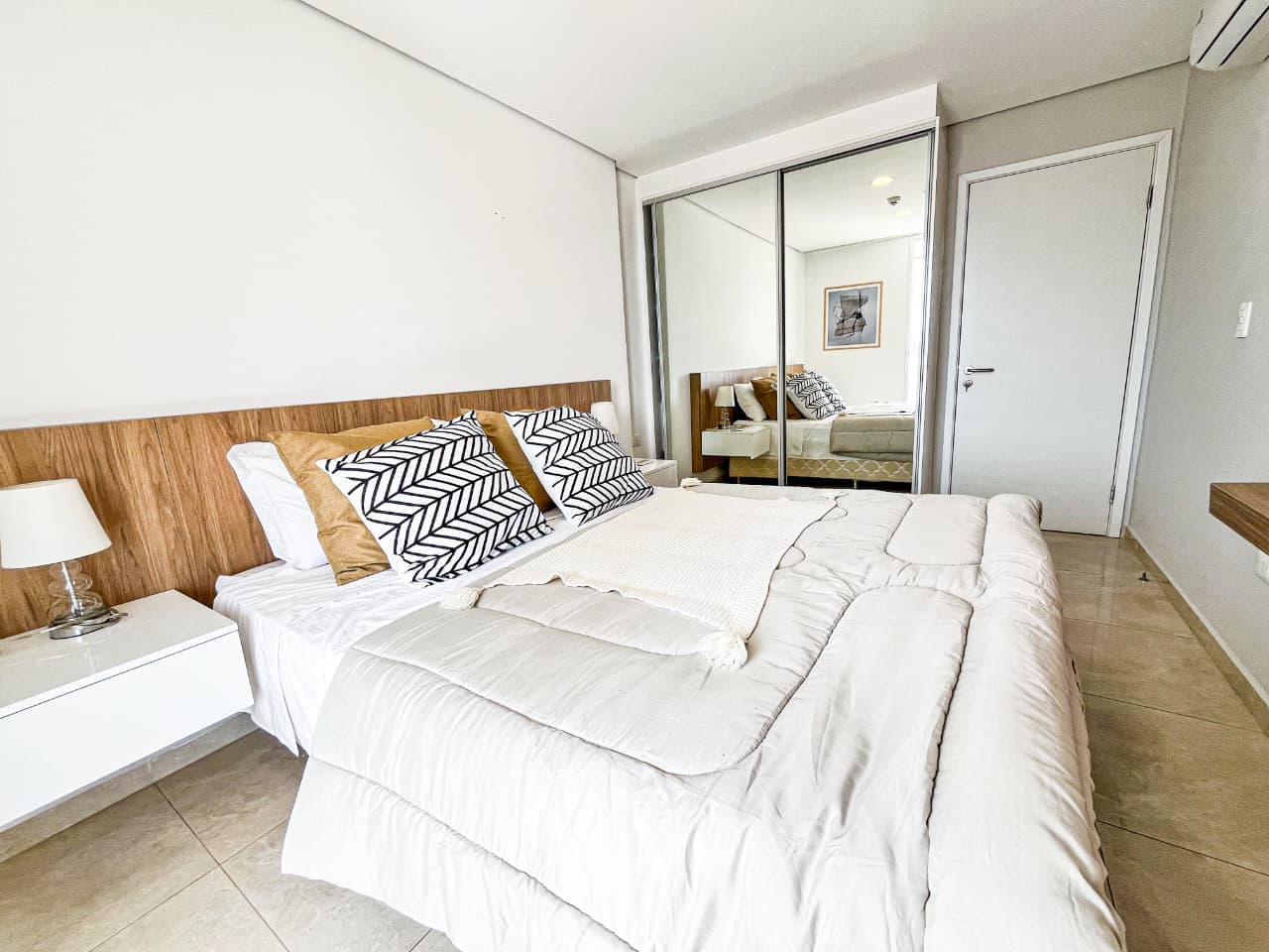 Departamento Amoblado, Av. Santa Teresa, Ycua Sati — foto 3