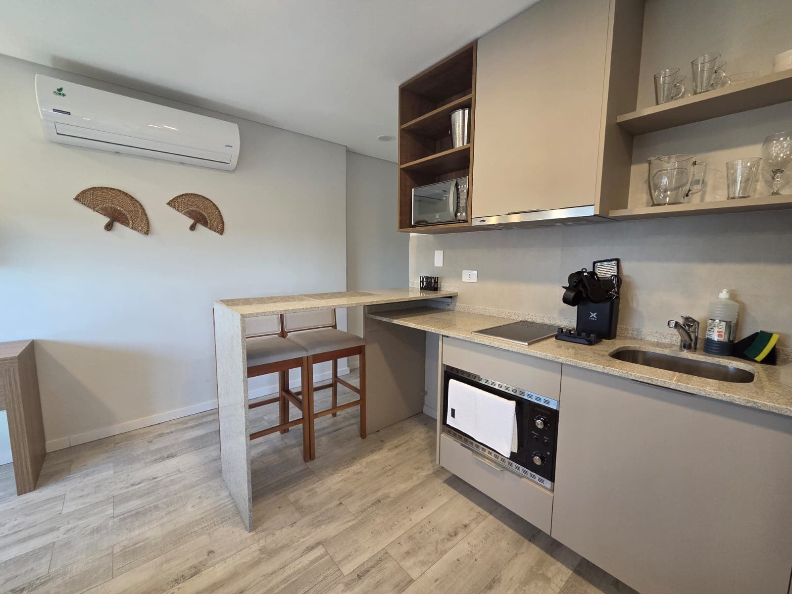 Departamento Amoblado Con Renta Activa - Piso 15 Av Molas Lopez, foto 2