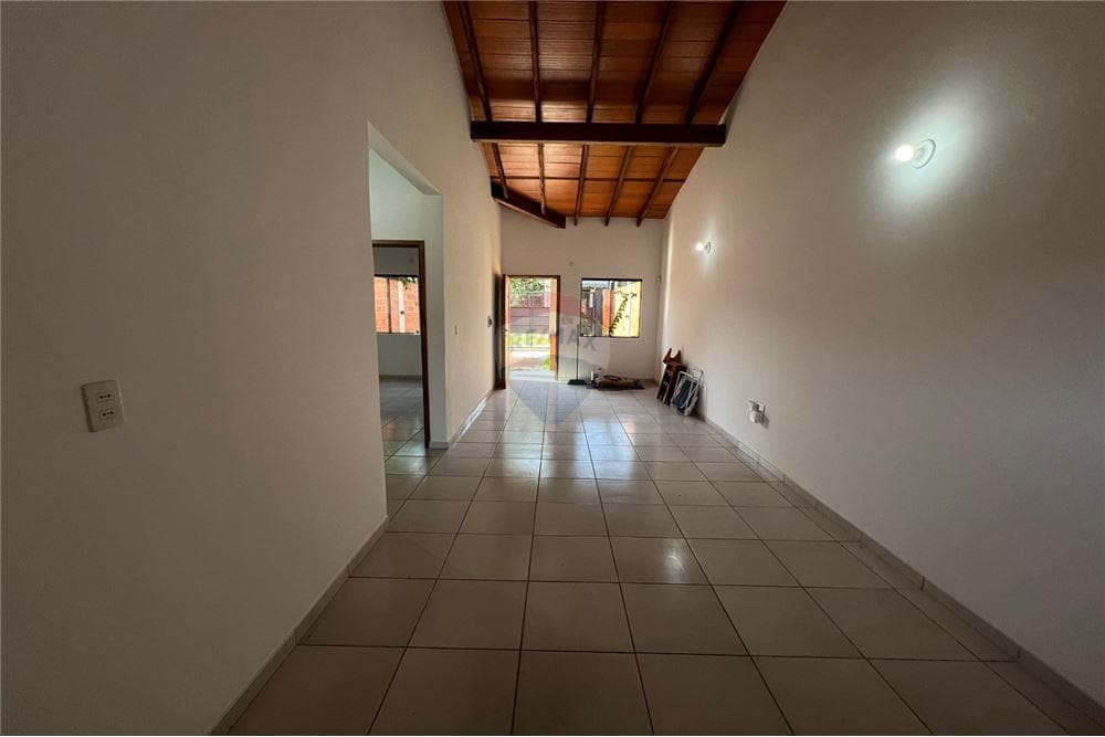 Chalet - Venta - Luque, Paraguay, invierte en un lindo hogar!, foto 3