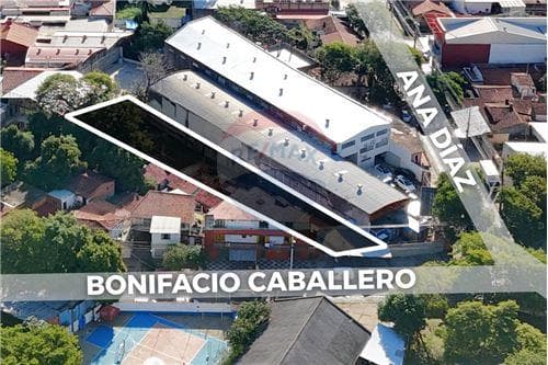En venta terreno sobre bonifacio caballero