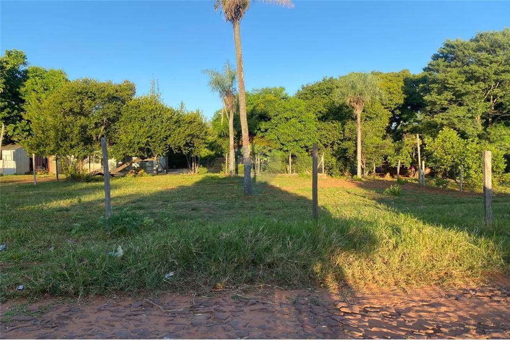 Vendo terreno en Ñemby cañadita