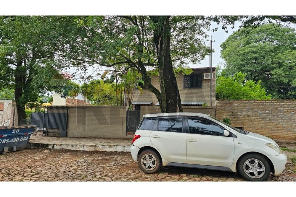 Se vende hermosa casa , zona Century Plaza