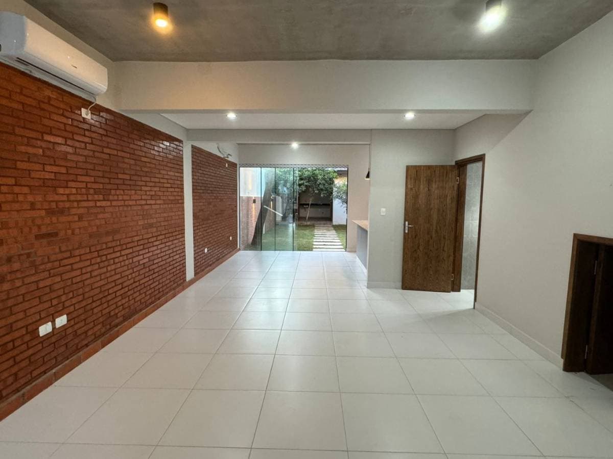 En venta duplex a estrenar en lambare, foto 2