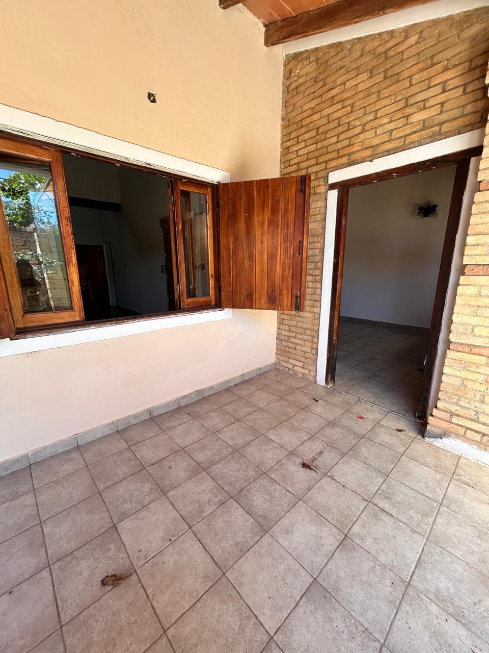 Casa de una planta en la zona del Supermercado el Pueblo - Lambare, foto 4