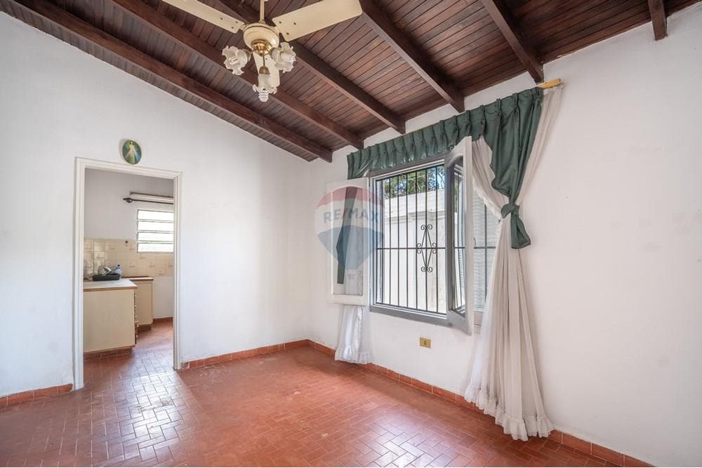 Casa en lambare en esquina, foto 5