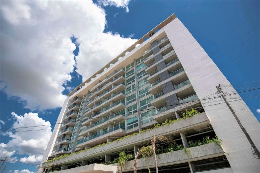 Departamento totalmente amoblado en edf. Altamira ycua sati — foto 1