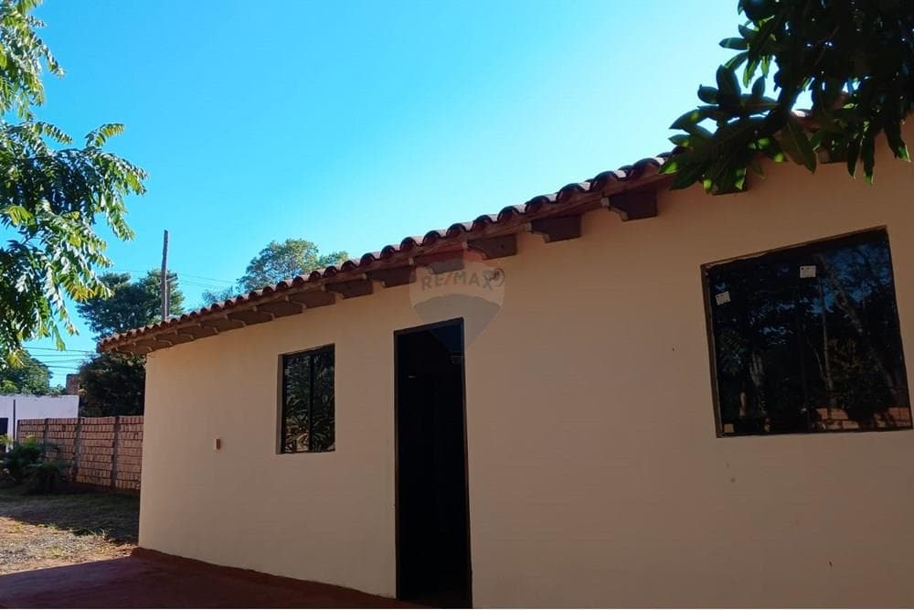 Vendo casa con ampio terreno - san antonio