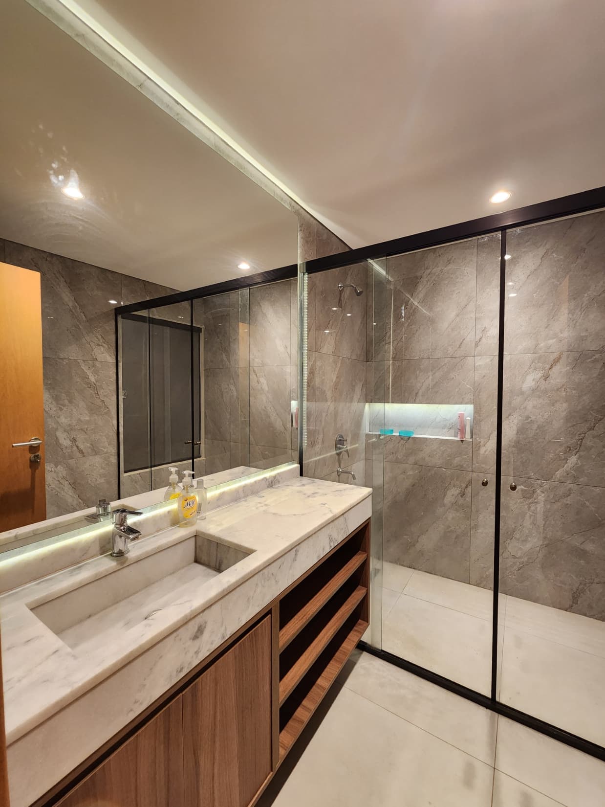 En alquiler duplex full amoblado con piscina zona conmebol, foto 2