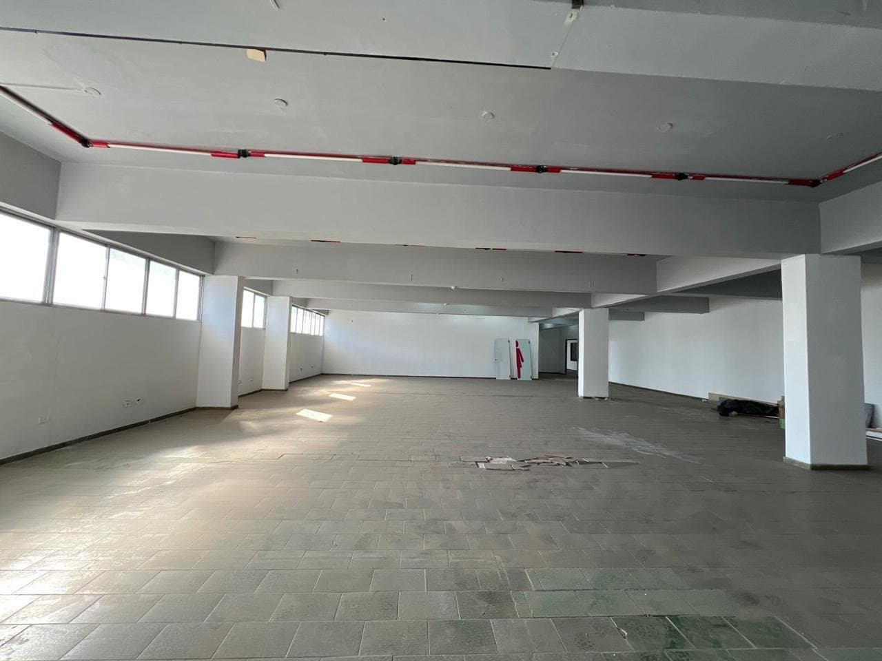 En alquiler oficina corporativa de primer nivel sobre la avenida sacramento, foto 5