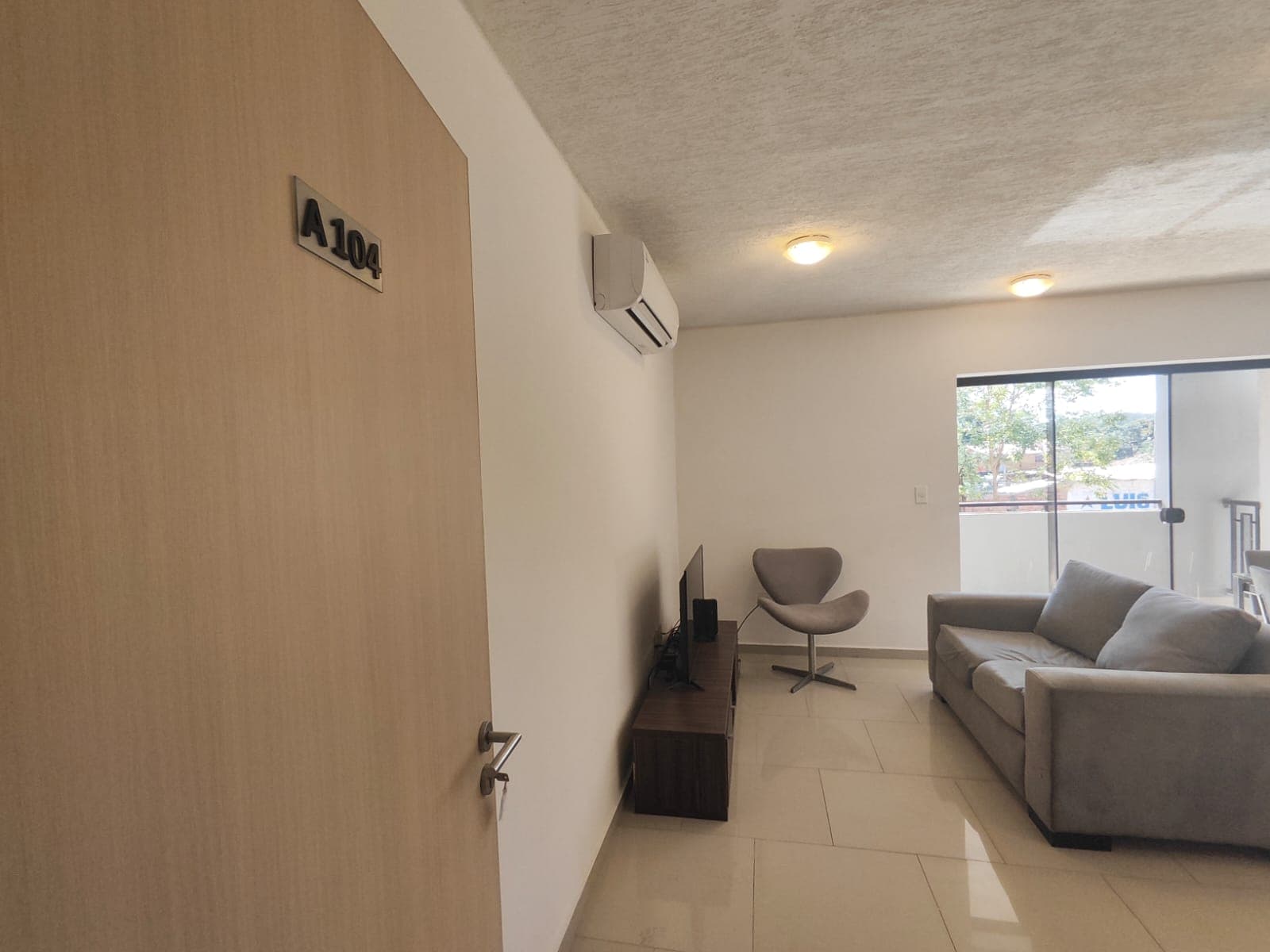 Departamento amoblado en parque Pinar en Ñemby, foto 2