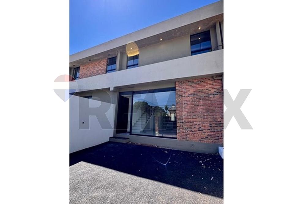 Duplex en Venta en Lambaré