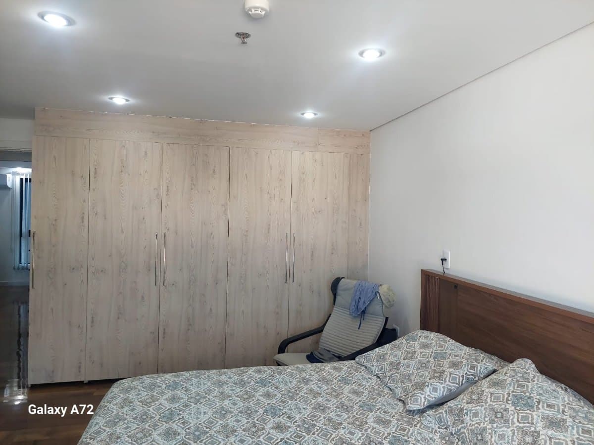 Departamento amoblado de 3 dormitorios en barrio laureles — foto 5