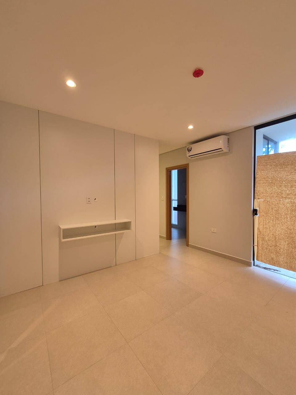 Propiedad en exclusivo condominio en Luque - zona aeropuerto, foto 4