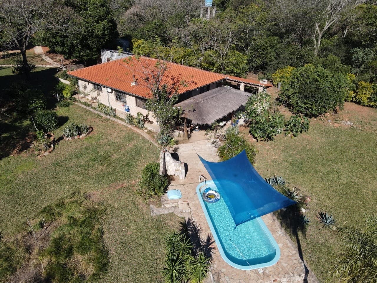 En venta amplia quinta en emboscada, foto 2