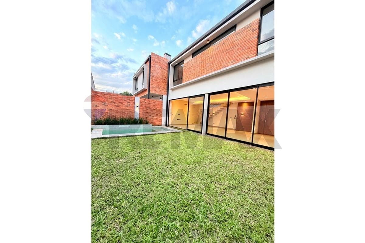 Duplex a Estrenar - San Vicente, Asunción, Paraguay