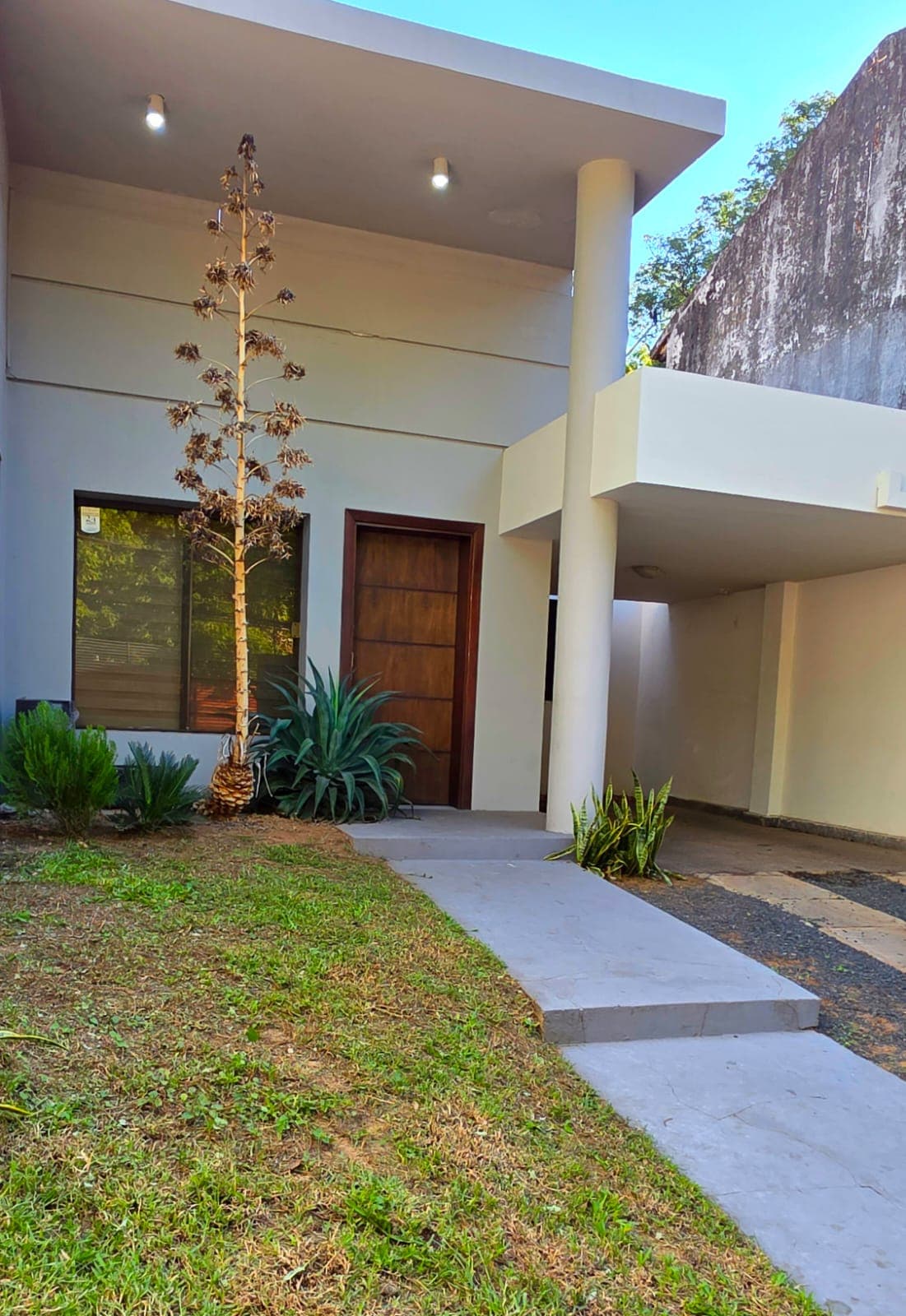 En Venta Dúplex En Las Mercedes Usd 220.000. Sobre La Av. Gral. Santos, foto 4