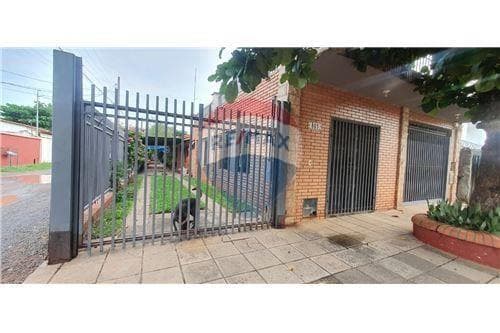 Casa - Venta - Luque, Central, Paraguay — foto 2