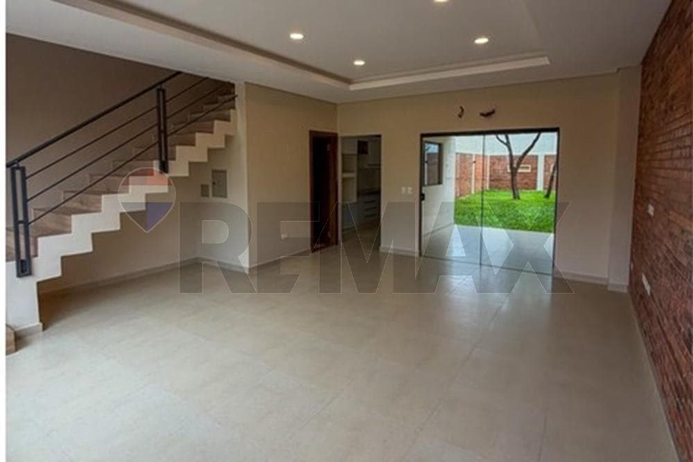 Duplex - Venta - Luque, Central, Paraguay, foto 5