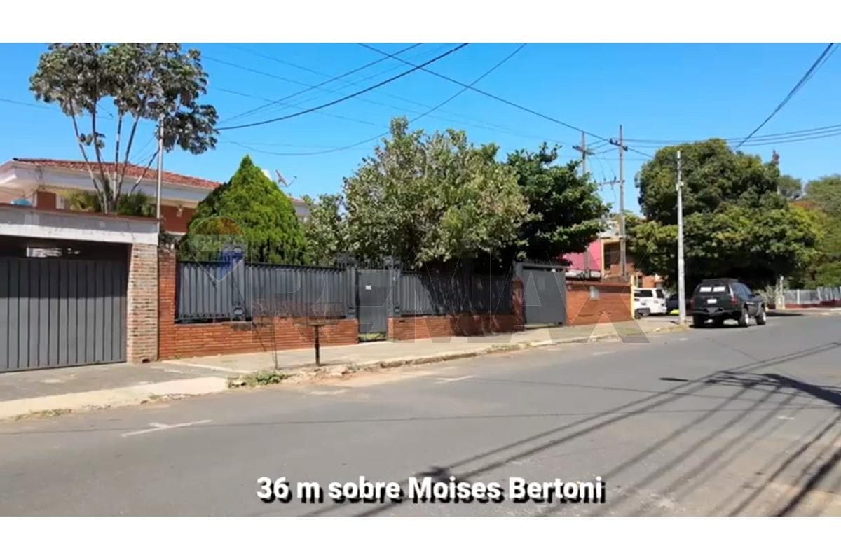 Vendo Terreno de 1.536 M2 en Asunción San Cristóbal sobre Moises Bertoni