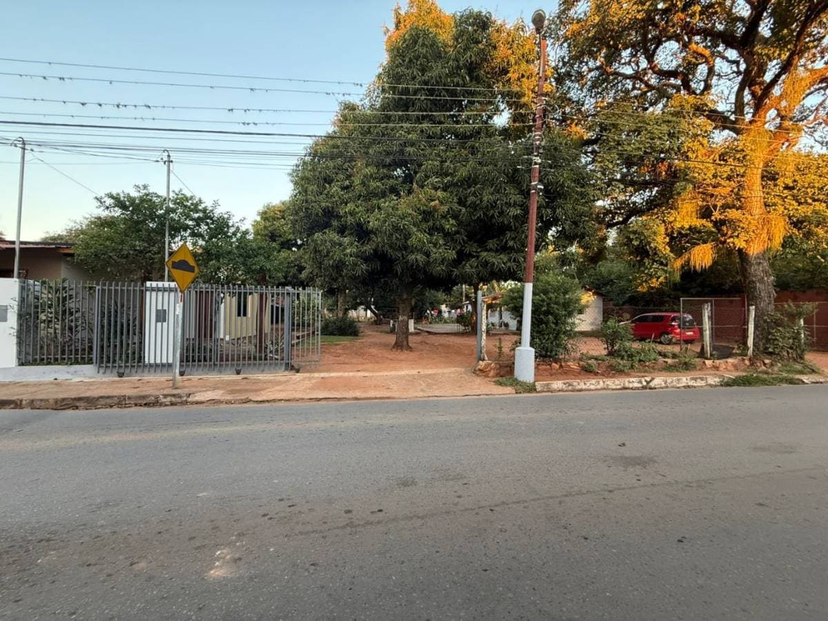 Terreno de 1.710 m² en Luque, foto 1