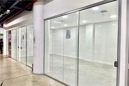 En venta - salon comercial en m4, foto 1