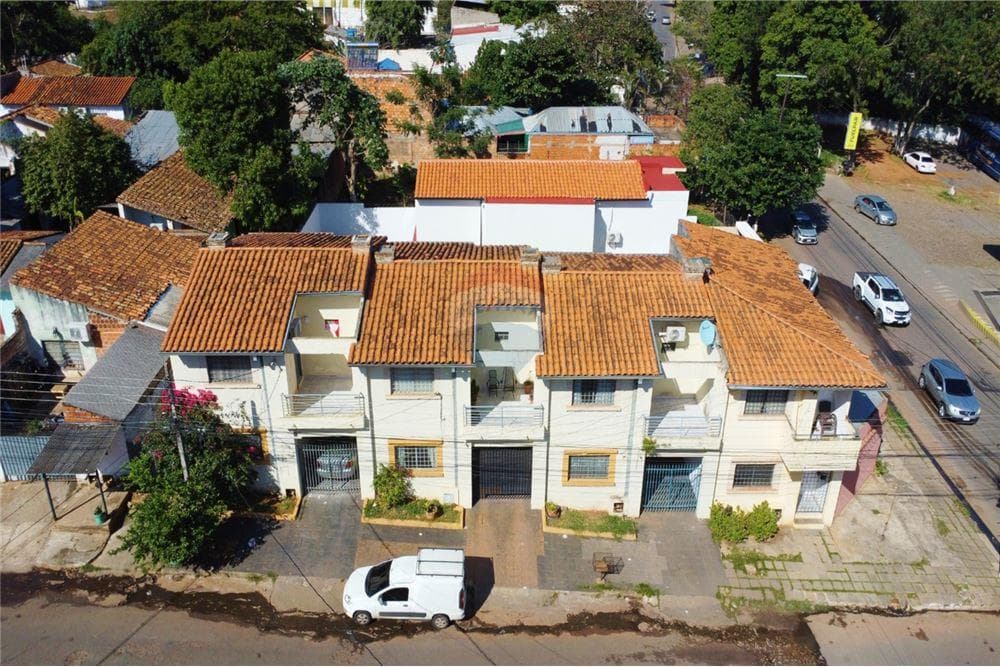 Duplex en venta en lambare, foto 1