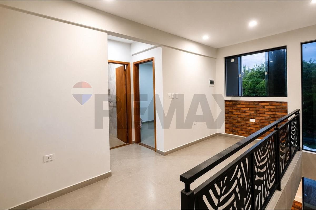 Dúplex En Venta Lambaré, Zona San Roque González Moderno Dúplex, foto 5