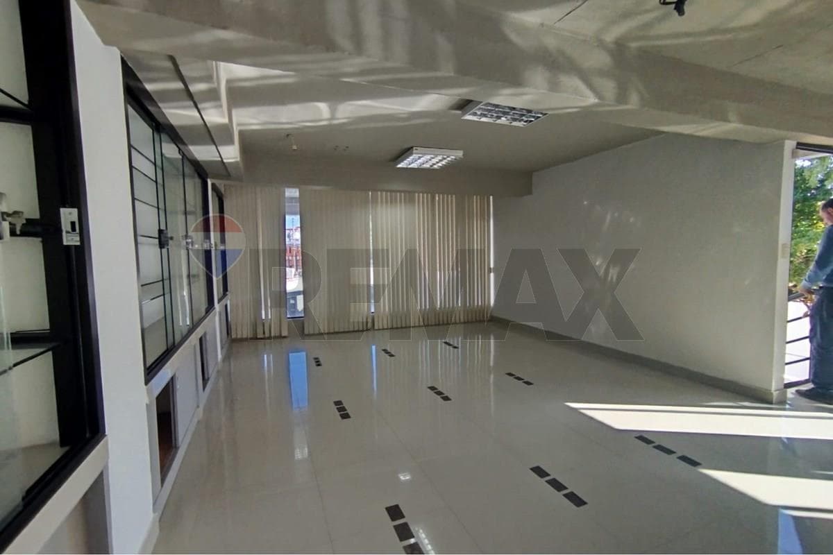 Oficina en alquiler - Ycuá Satí — foto 3