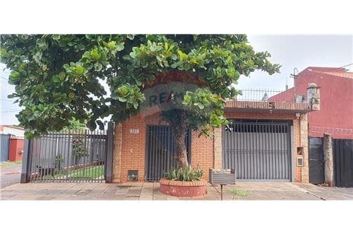 Casa en venta, central Luque, foto 2