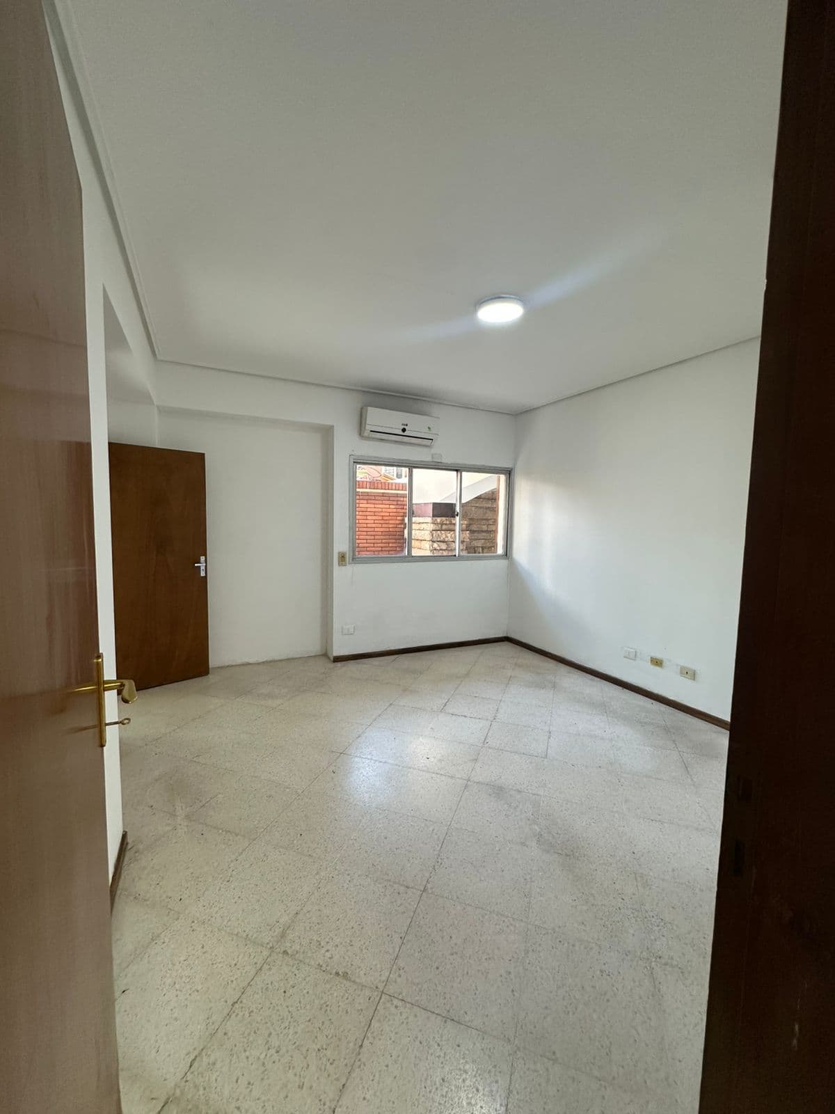 Casa sobre Avda. Boggiani, foto 2