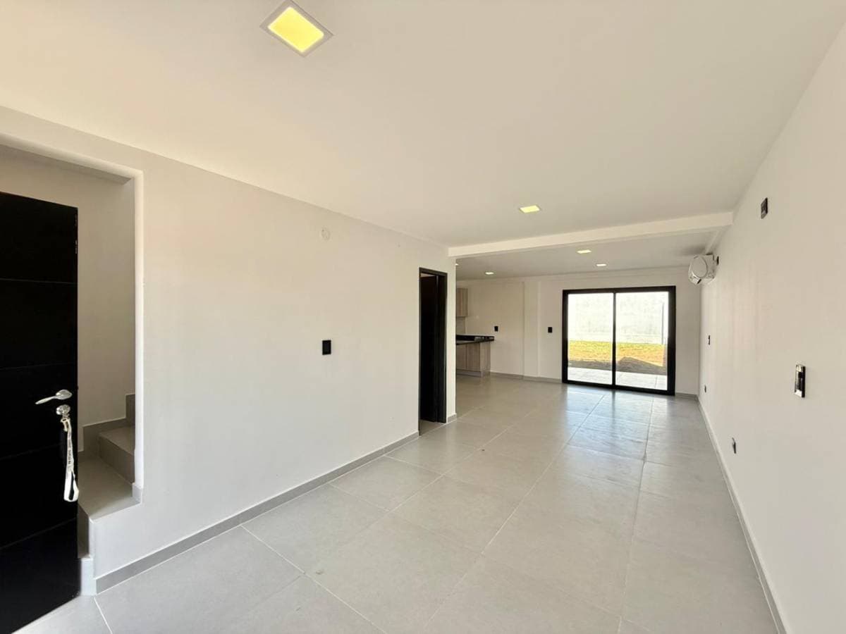Duplex en Luque zona avda. Nanawa — foto 5